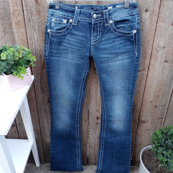 Miss Me Boot Jean's Embellished with Gems Size 26 - Picture 5 of 11